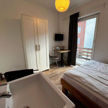 Hotelzimmer In Neusserstrasse 科隆 外观 照片